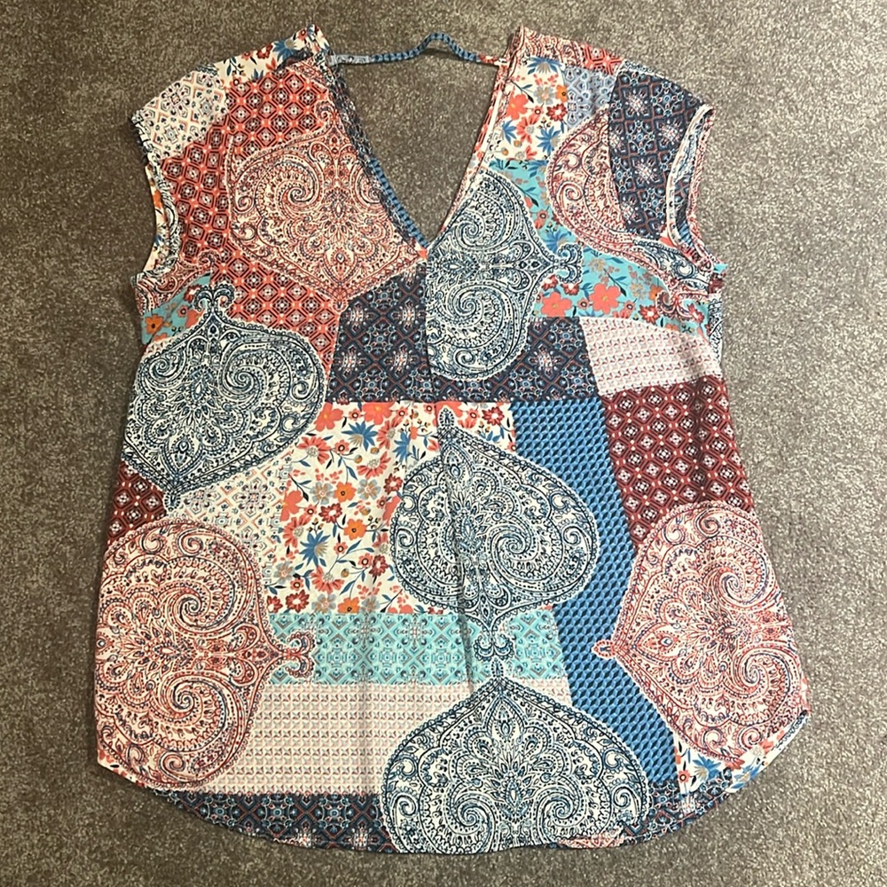 Blouse, fun pattern, light and airy, sz M